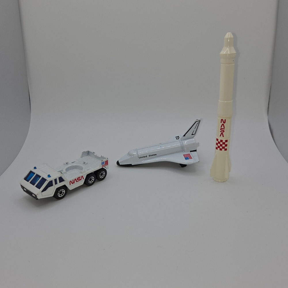 Vintage 1985 Matchbox NASA Transporter Vehicle Space Shuttle and Rocket Set